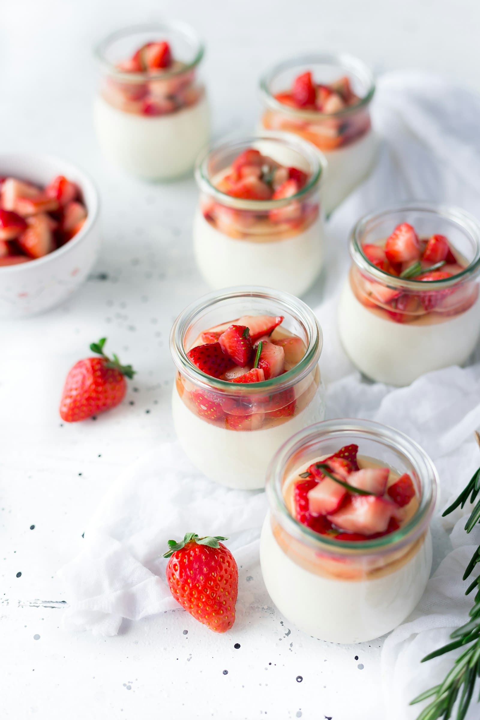 Buttermilk panna cotta
